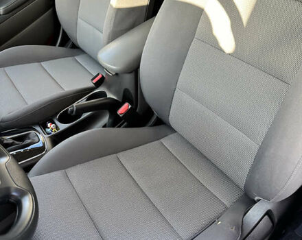 Білий Кіа Форте, об'ємом двигуна 2 л та пробігом 118 тис. км за 11500 $, фото 8 на Automoto.ua