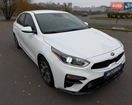 Белый Киа Форте, объемом двигателя 2 л и пробегом 128 тыс. км за 13500 $, фото 16 на Automoto.ua