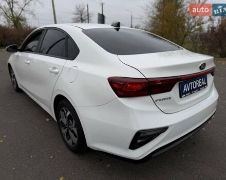 Белый Киа Форте, объемом двигателя 2 л и пробегом 128 тыс. км за 13500 $, фото 31 на Automoto.ua