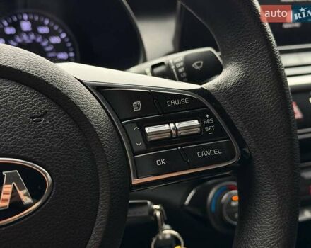 Белый Киа Форте, объемом двигателя 2 л и пробегом 128 тыс. км за 13500 $, фото 51 на Automoto.ua