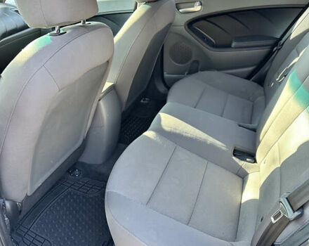 Білий Кіа Форте, об'ємом двигуна 2 л та пробігом 118 тис. км за 11500 $, фото 3 на Automoto.ua