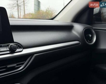 Белый Киа Форте, объемом двигателя 2 л и пробегом 128 тыс. км за 13500 $, фото 61 на Automoto.ua