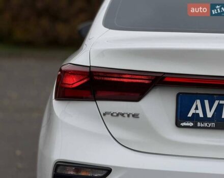 Белый Киа Форте, объемом двигателя 2 л и пробегом 128 тыс. км за 13500 $, фото 22 на Automoto.ua