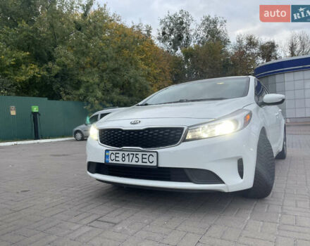 Белый Киа Форте, объемом двигателя 2 л и пробегом 109 тыс. км за 12200 $, фото 7 на Automoto.ua
