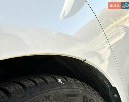 Білий Кіа Форте, об'ємом двигуна 2 л та пробігом 118 тис. км за 11500 $, фото 14 на Automoto.ua