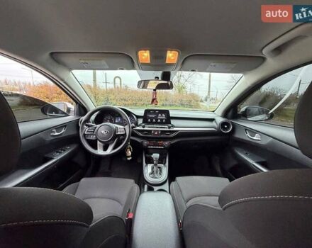 Белый Киа Форте, объемом двигателя 2 л и пробегом 128 тыс. км за 13500 $, фото 42 на Automoto.ua