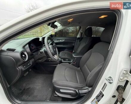 Белый Киа Форте, объемом двигателя 2 л и пробегом 128 тыс. км за 13500 $, фото 34 на Automoto.ua