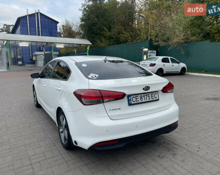 Белый Киа Форте, объемом двигателя 2 л и пробегом 109 тыс. км за 12200 $, фото 3 на Automoto.ua