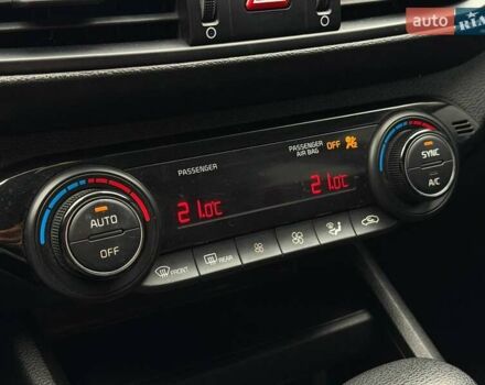 Белый Киа Форте, объемом двигателя 2 л и пробегом 128 тыс. км за 13500 $, фото 56 на Automoto.ua