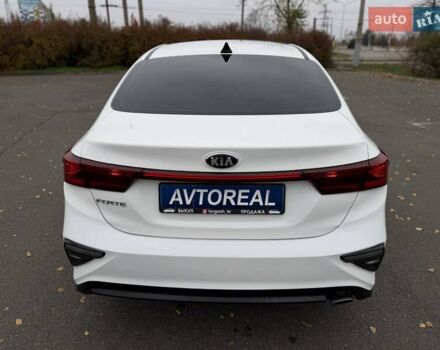 Белый Киа Форте, объемом двигателя 2 л и пробегом 128 тыс. км за 13500 $, фото 30 на Automoto.ua