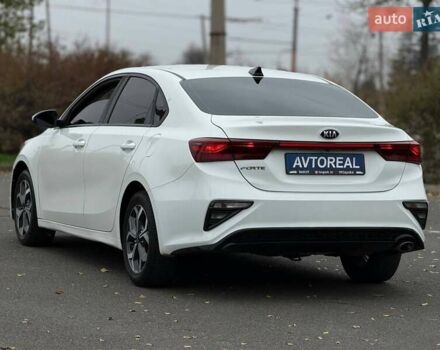 Белый Киа Форте, объемом двигателя 2 л и пробегом 128 тыс. км за 13500 $, фото 21 на Automoto.ua
