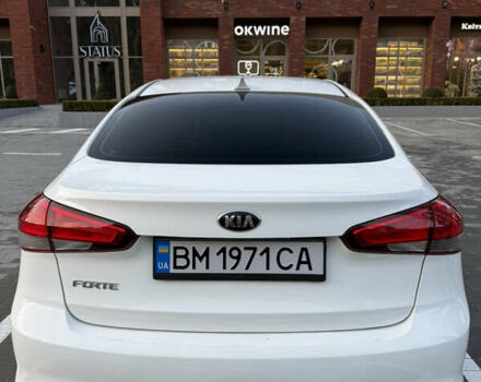 Белый Киа Форте, объемом двигателя 2 л и пробегом 72 тыс. км за 12400 $, фото 3 на Automoto.ua