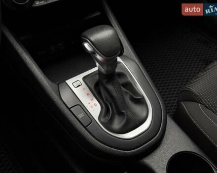 Белый Киа Форте, объемом двигателя 2 л и пробегом 128 тыс. км за 13500 $, фото 57 на Automoto.ua