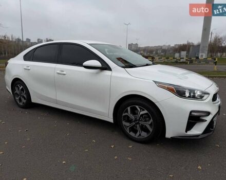 Белый Киа Форте, объемом двигателя 2 л и пробегом 128 тыс. км за 13500 $, фото 17 на Automoto.ua