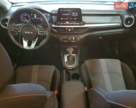 Киа Форте 2023 в Днепре (Днепропетровске) на Automoto.ua Белый Киа Форте, объемом двигателя 2 л и пробегом 46 тыс. км за 4900 $, фото 7 на Automoto.ua