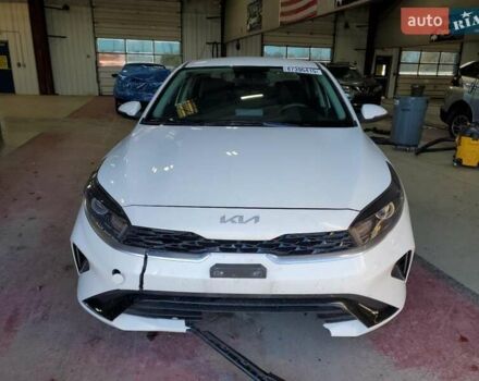 Киа Форте 2023 в Днепре (Днепропетровске) на Automoto.ua Белый Киа Форте, объемом двигателя 2 л и пробегом 46 тыс. км за 4900 $, фото 4 на Automoto.ua