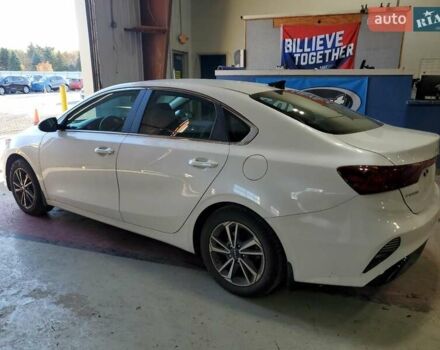 Киа Форте 2023 в Днепре (Днепропетровске) на Automoto.ua Белый Киа Форте, объемом двигателя 2 л и пробегом 46 тыс. км за 4900 $, фото 1 на Automoto.ua