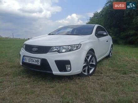 Белый Киа Форте, объемом двигателя 2 л и пробегом 187 тыс. км за 8500 $, фото 1 на Automoto.ua