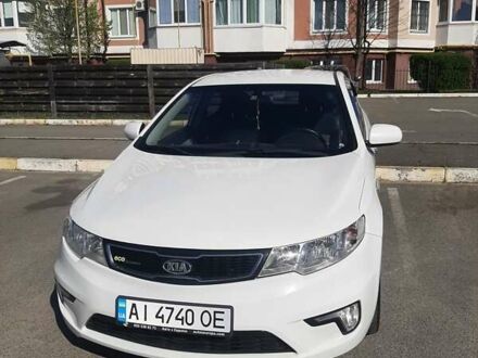 Киа Форте 2010 в Буче на Automoto.ua Белый Киа Форте, объемом двигателя 1.59 л и пробегом 230 тыс. км за 8200 $, фото 1 на Automoto.ua