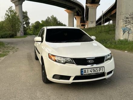 Киа Форте 2010 в Киеве на Automoto.ua Белый Киа Форте, объемом двигателя 2 л и пробегом 221 тыс. км за 7300 $, фото 1 на Automoto.ua