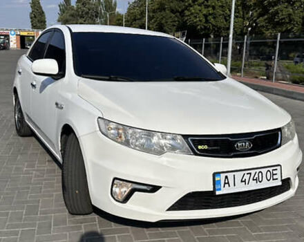 Білий Кіа Форте, об'ємом двигуна 2 л та пробігом 240 тис. км за 6800 $, фото 1 на Automoto.ua