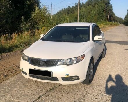 Білий Кіа Форте, об'ємом двигуна 2 л та пробігом 347 тис. км за 6500 $, фото 1 на Automoto.ua
