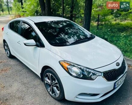 Білий Кіа Форте, об'ємом двигуна 2 л та пробігом 120 тис. км за 9400 $, фото 1 на Automoto.ua
