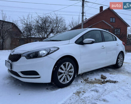 Белый Киа Форте, объемом двигателя 1.8 л и пробегом 160 тыс. км за 10917 $, фото 1 на Automoto.ua