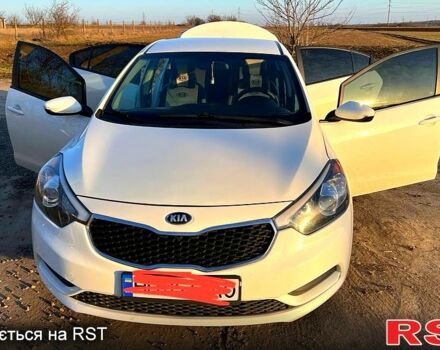 Белый Киа Форте, объемом двигателя 1.8 л и пробегом 203 тыс. км за 8900 $, фото 1 на Automoto.ua