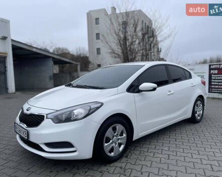 Білий Кіа Форте, об'ємом двигуна 1.8 л та пробігом 154 тис. км за 9999 $, фото 1 на Automoto.ua