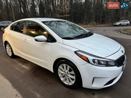 Білий Кіа Форте, об'ємом двигуна 2 л та пробігом 159 тис. км за 9000 $, фото 1 на Automoto.ua