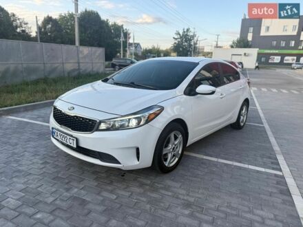 Белый Киа Форте, объемом двигателя 2 л и пробегом 246 тыс. км за 7777 $, фото 1 на Automoto.ua
