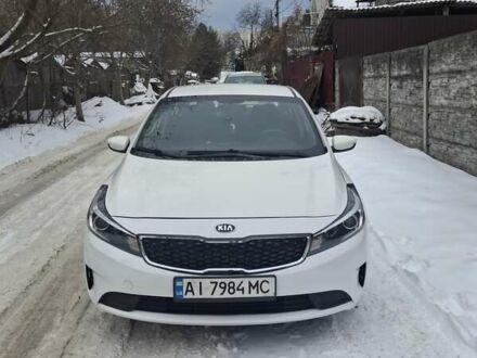 Білий Кіа Форте, об'ємом двигуна 2 л та пробігом 145 тис. км за 10200 $, фото 1 на Automoto.ua