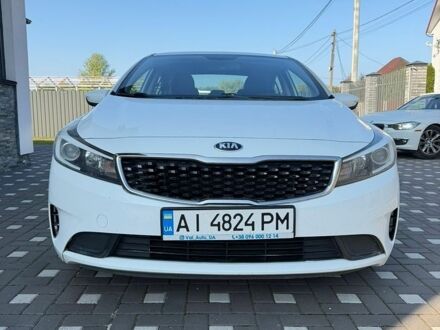 Білий Кіа Форте, об'ємом двигуна 2 л та пробігом 157 тис. км за 8700 $, фото 1 на Automoto.ua
