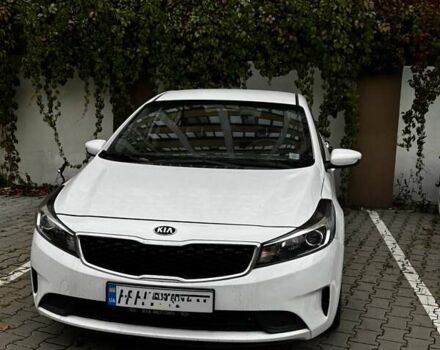 Белый Киа Форте, объемом двигателя 2 л и пробегом 55 тыс. км за 13400 $, фото 1 на Automoto.ua