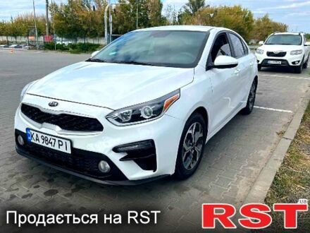 Білий Кіа Форте, об'ємом двигуна 2 л та пробігом 5700 тис. км за 15200 $, фото 1 на Automoto.ua