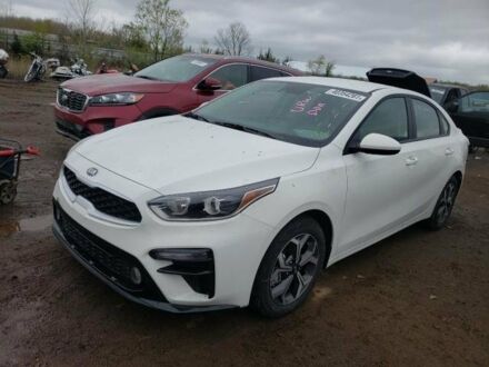 Білий Кіа Форте, об'ємом двигуна 2 л та пробігом 4 тис. км за 11600 $, фото 1 на Automoto.ua