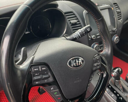 Черный Киа Форте, объемом двигателя 1.6 л и пробегом 150 тыс. км за 9777 $, фото 7 на Automoto.ua