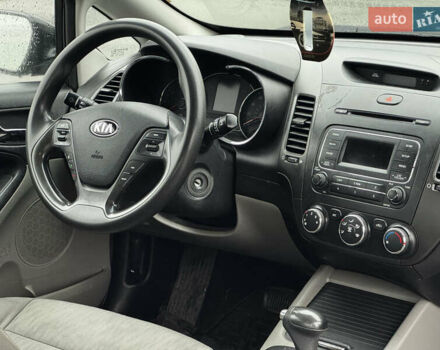 Чорний Кіа Форте, об'ємом двигуна 1.8 л та пробігом 312 тис. км за 7400 $, фото 8 на Automoto.ua