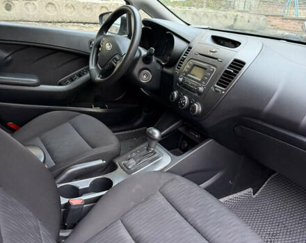 Черный Киа Форте, объемом двигателя 1.8 л и пробегом 141 тыс. км за 8500 $, фото 10 на Automoto.ua