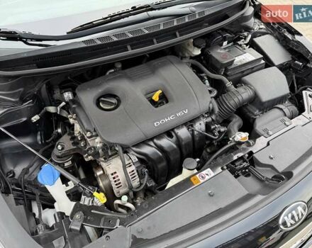 Чорний Кіа Форте, об'ємом двигуна 2 л та пробігом 142 тис. км за 8900 $, фото 21 на Automoto.ua
