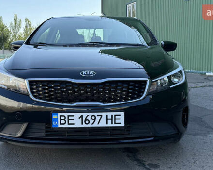 Чорний Кіа Форте, об'ємом двигуна 2 л та пробігом 136 тис. км за 9999 $, фото 1 на Automoto.ua