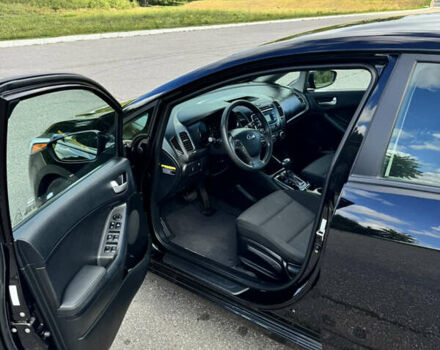 Чорний Кіа Форте, об'ємом двигуна 2 л та пробігом 77 тис. км за 10600 $, фото 6 на Automoto.ua