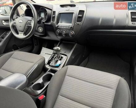 Чорний Кіа Форте, об'ємом двигуна 2 л та пробігом 142 тис. км за 8900 $, фото 18 на Automoto.ua