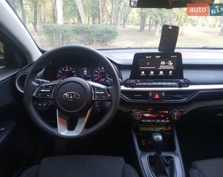 Черный Киа Форте, объемом двигателя 2 л и пробегом 130 тыс. км за 12100 $, фото 6 на Automoto.ua