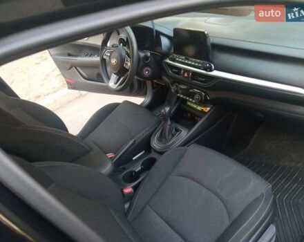 Черный Киа Форте, объемом двигателя 2 л и пробегом 130 тыс. км за 12100 $, фото 3 на Automoto.ua