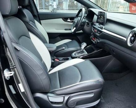 Чорний Кіа Форте, об'ємом двигуна 2 л та пробігом 67 тис. км за 15900 $, фото 13 на Automoto.ua