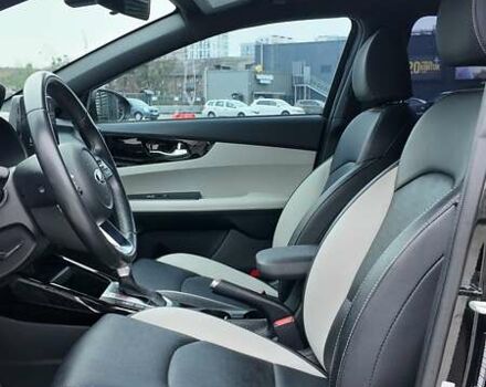 Чорний Кіа Форте, об'ємом двигуна 2 л та пробігом 67 тис. км за 15900 $, фото 12 на Automoto.ua