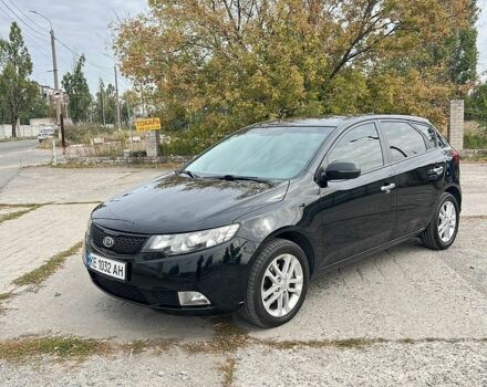 Чорний Кіа Форте, об'ємом двигуна 2 л та пробігом 200 тис. км за 8000 $, фото 1 на Automoto.ua