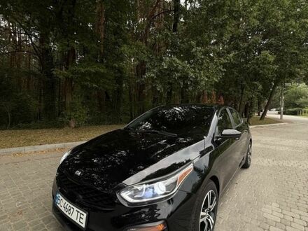 Черный Киа Форте, объемом двигателя 2 л и пробегом 180 тыс. км за 12000 $, фото 1 на Automoto.ua